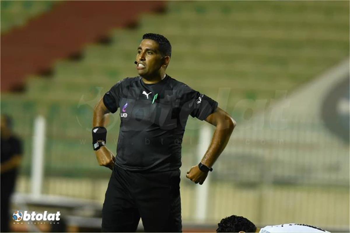 جدل التحكيم: محمد الصباحي يكشف حقيقة تحليل ركلة جزاء الجيش الملكي والأهلي في دوري الأبطال