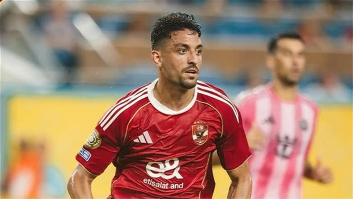 طاهر محمد طاهر يكشف سر قوة “وحدة غرفة ملابس الأهلي بعد السوبر” وتأثير التحديات