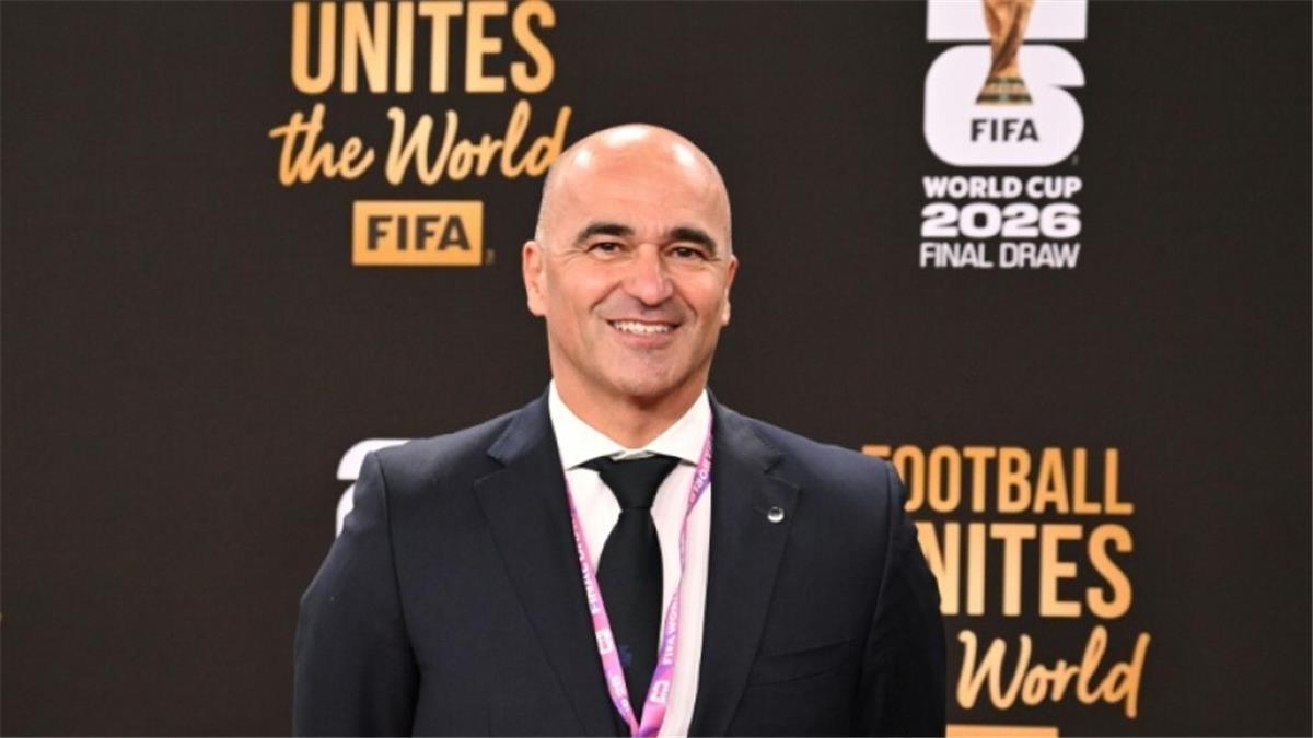 مارتينيز يكشف عن تطلعات البرتغال في كأس العالم 2026: إرث أوزيبيو وإصرار رونالدو يقودان الحلم
