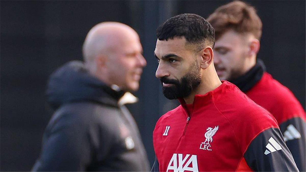 تحليل عميق لمستقبل محمد صلاح مع ليفربول: هل يرفض الانتقال إلى مانشستر يونايتد حقًا؟