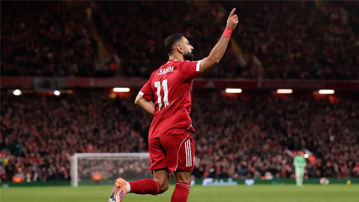 محمد صلاح يسطر التاريخ: صناعة أهداف قياسية مع ليفربول في الدوري الإنجليزي تعزز مكانته الأسطورية