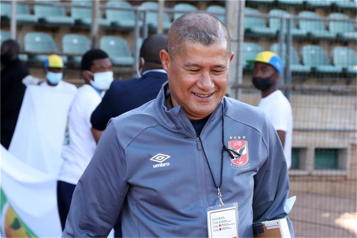 تحليل معمق: توقعات كيفين جونسون لمواجهة مصر وجنوب إفريقيا وتحذيراته الفنية