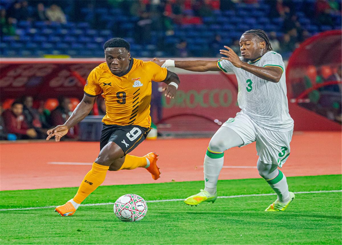 تعادل مثير في مجموعة المغرب: جزر القمر تفرض كلمتها على زامبيا في كأس أمم إفريقيا