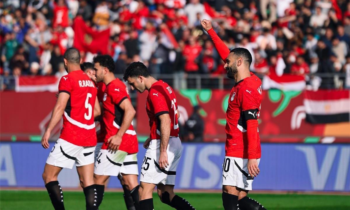 دليلك الكامل: اكتشف القنوات المفتوحة لمباراة مصر وأنجولا الحاسمة في كأس أمم إفريقيا 2025