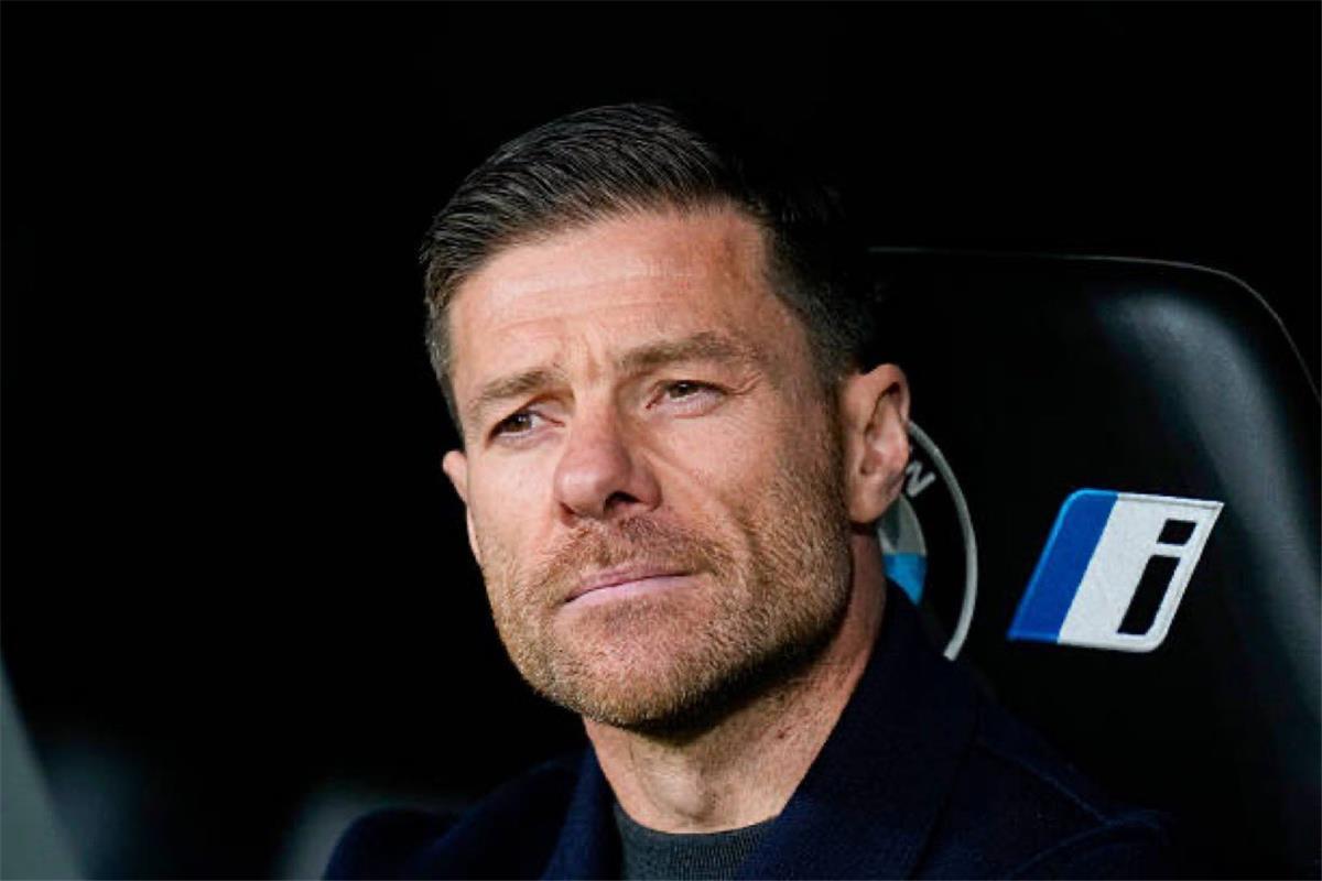 كاسياس يكشف عن رؤيته: تحليل كاسياس لأداء تشابي ألونسو ومورينيو عبقري علم النفس