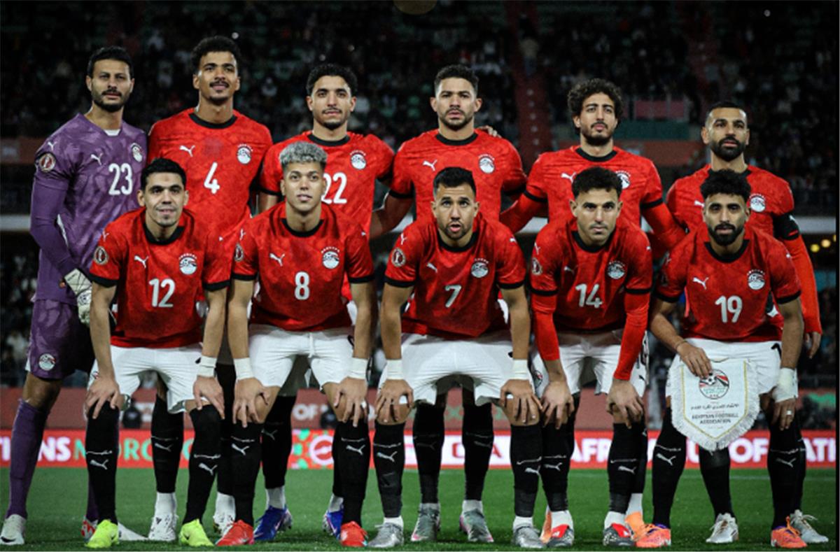 الكاف يكشف النقاب عن التشكيلة المثالية لكأس أمم إفريقيا 2025: نجوم تألقوا في دور المجموعات