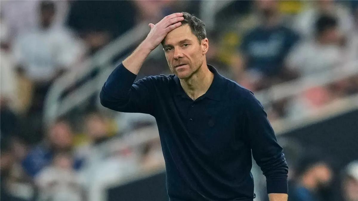 الستار يُسدل: الكشف عن الشخصية التي أبلغت تشابي ألونسو بقرار رحيله الصادم عن ريال مدريد