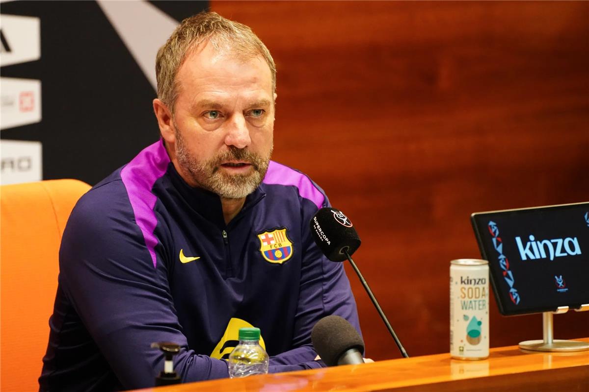 فليك يُعرب عن سعادته ويُقدم تقييم فليك لأداء راسينج سانتاندير بعد ملحمة كأس الملك