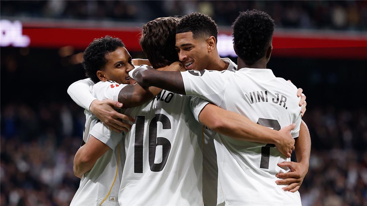 أربيلوا يكشف أوراقه: تحليل تشكيلة ريال مدريد الرسمية ضد ليفانتي وعودة مبابي النارية في الليجا