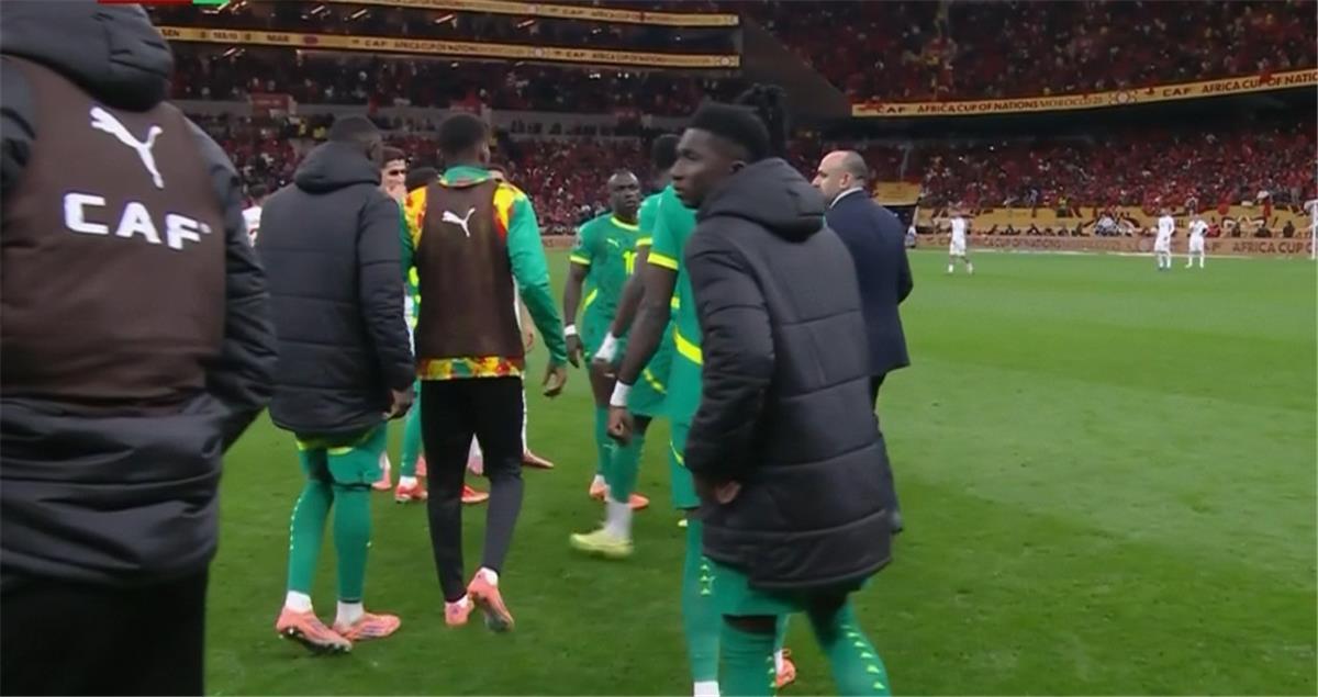 تصعيد تاريخي: المغرب يطلق إجراءات قانونية صارمة ضد السنغال بعد نهائي كأس أمم إفريقيا المثير للجدل
