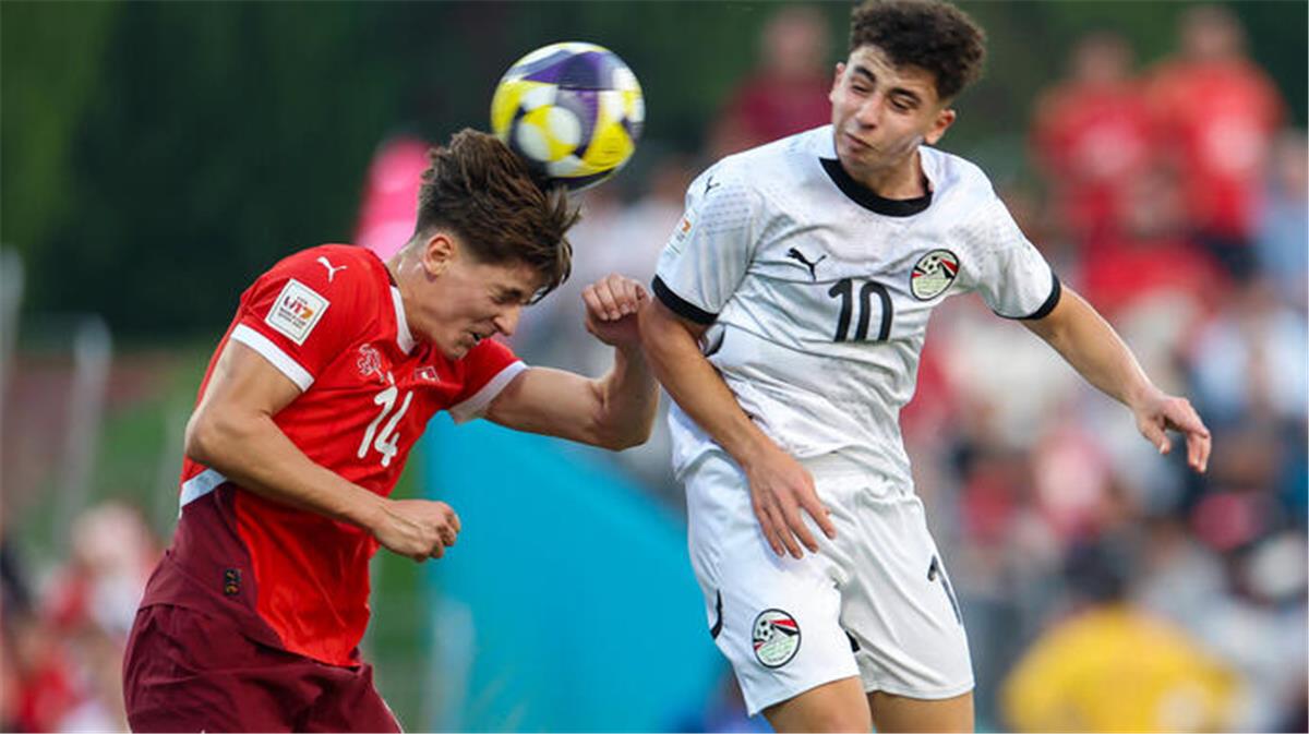 صلاح الصغير يواجه مفترق طرق: بلال عطية يقترب من حسم مصيره الاحترافي مع هانوفر