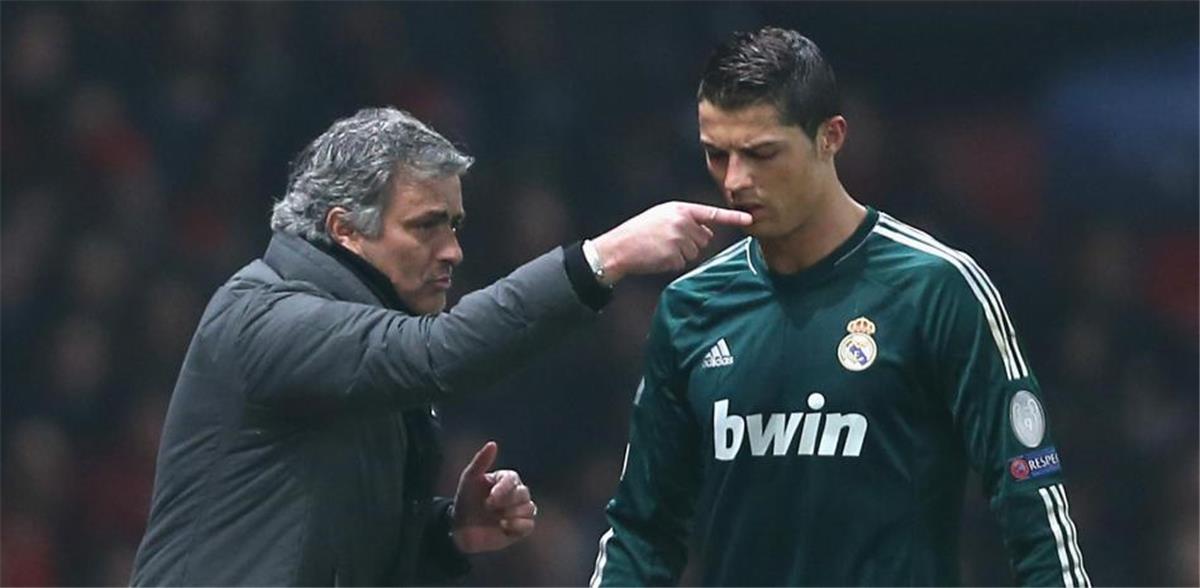 إيتور كارانكا يكشف أسرار كواليس خلاف رونالدو ومورينيو الناري في ريال مدريد: لحظة غضب كادت تكسر الدون!