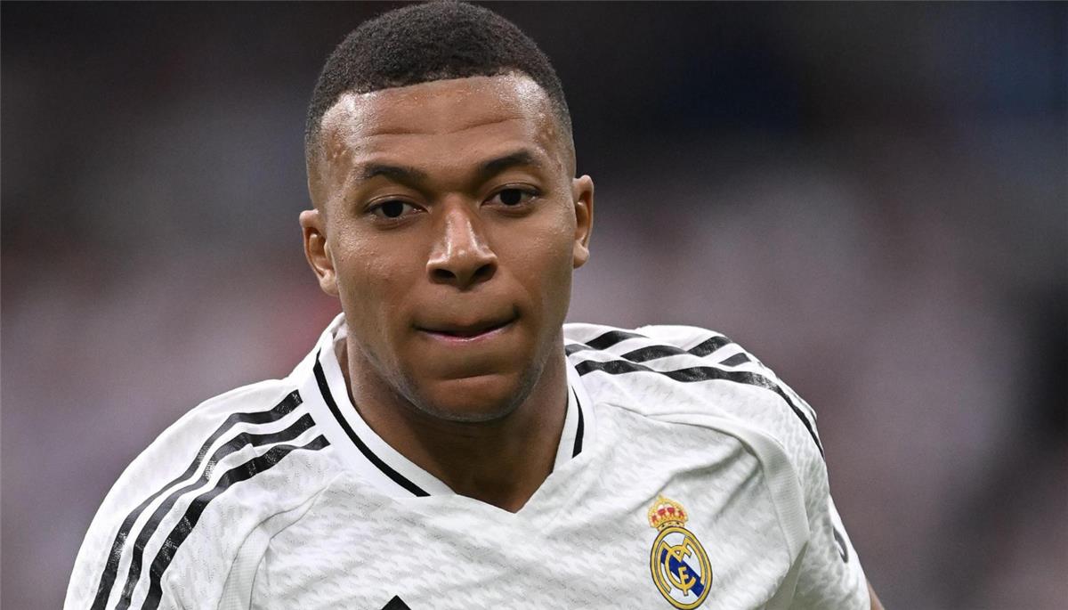 مبابي وهالاند يشتعلان: آخر تحديثات الصراع على لقب هداف دوري أبطال أوروبا