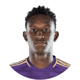 لاعب: أنجولو