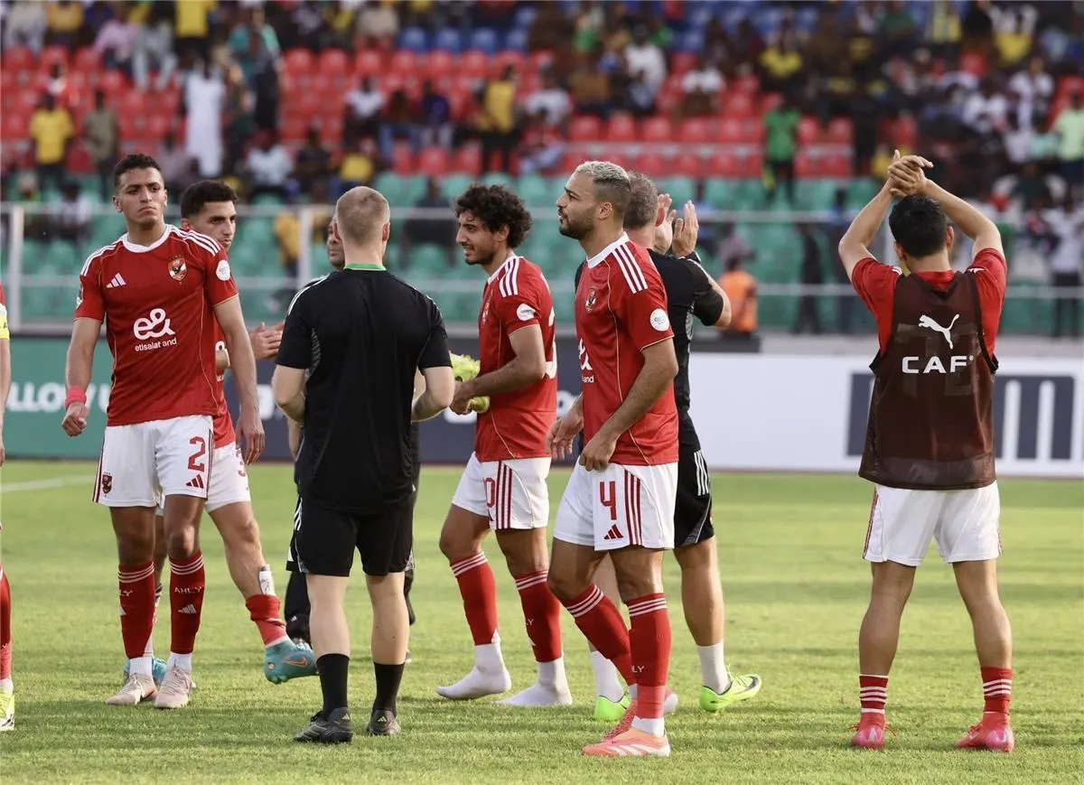 لا تفوتها: تعرف على القنوات الناقلة لمباراة الأهلي وشبيبة القبائل اليوم وموعد المواجهة المصيرية بدوري الأبطال