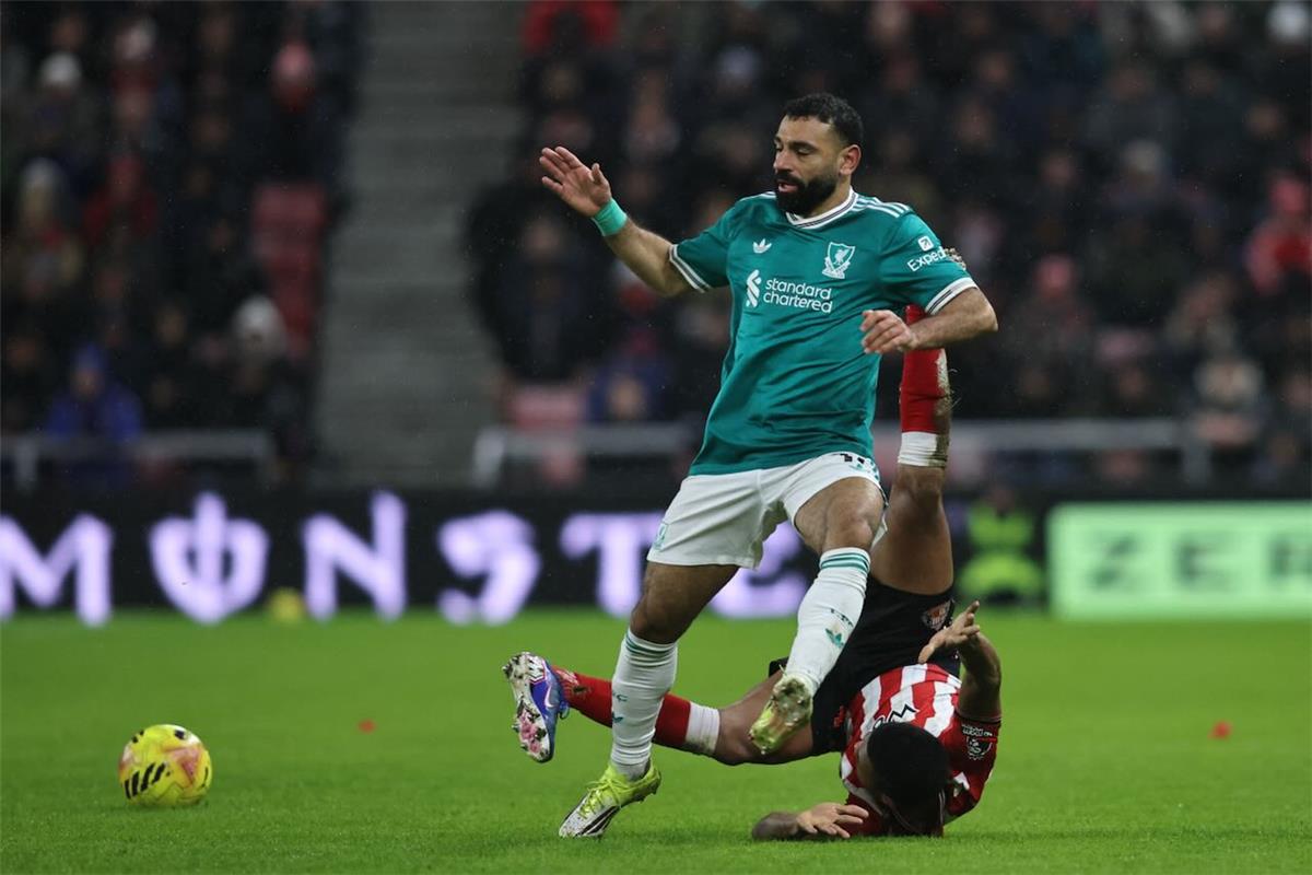 هامان يكشف كواليس حاسمة: هل الدوري الإيطالي هي محمد صلاح الوجهة القادمة بدلاً من السعودية؟