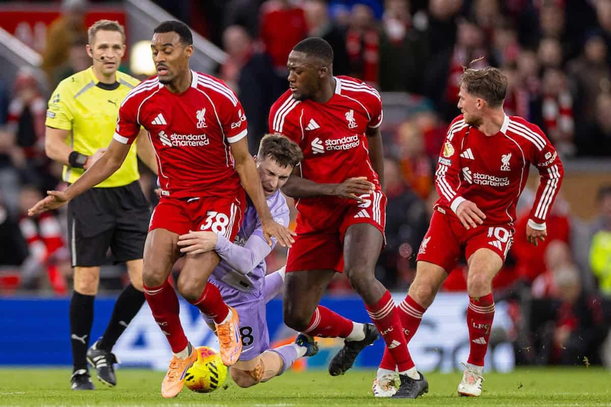 رؤى خبير: تحليل معمق لـ تصريحات آدم لالانا عن مستقبل لاعبي ليفربول الواعدين