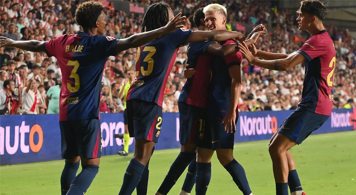 برشلونة يسرّع مفاوضات تجديد عقد مارك كاسادو: تأمين مستقبل النجم الشاب