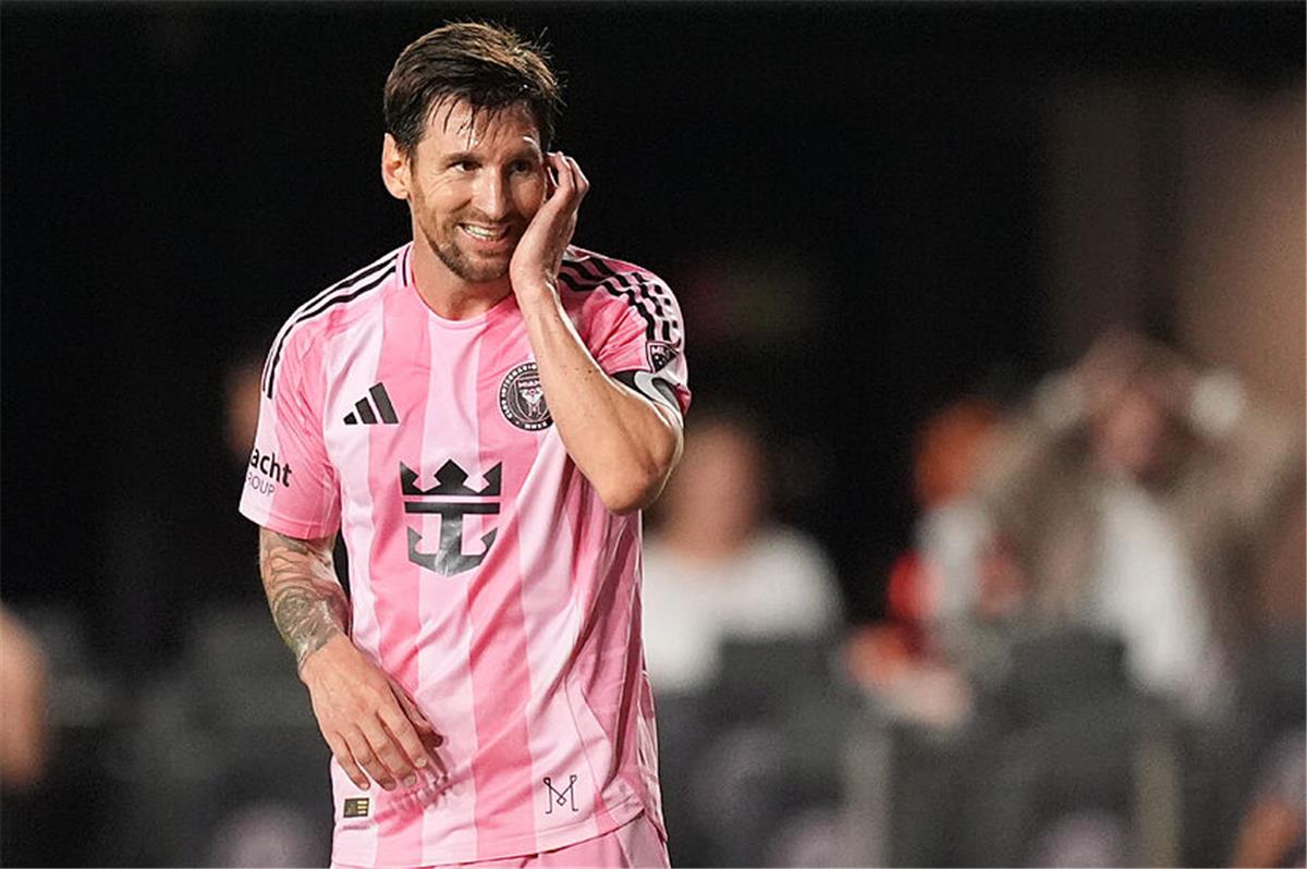 الكشف عن **مستقبل ميسي وفليك في برشلونة حسب تصريحات المرشح الرئاسي** سيريا: بين الأمل والواقع