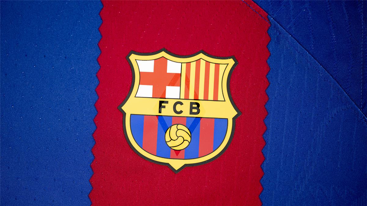 برشلونة في مأزق: الكشف عن تداعيات إصابة جوفري تورنتس الخطيرة ومستقبله الكروي