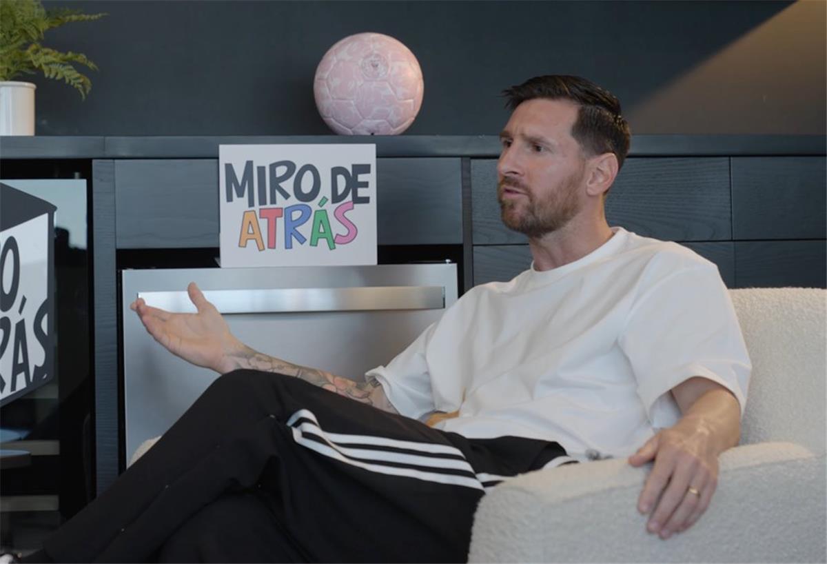 ميسي في اعترافات صادمة: ندمي على عدم إتقان الإنجليزية وعرض إسبانيا الذي رفضته!