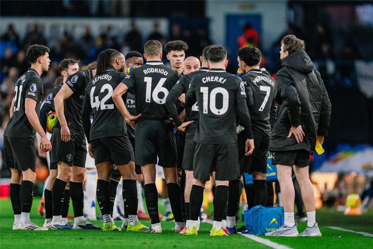 تقييم شامل: تحليل مشاركة عمر مرموش في قمة مانشستر سيتي وليدز بالدوري الإنجليزي