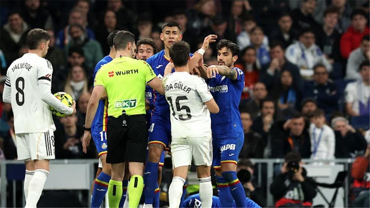 غضب جماهير ريال مدريد من أداء اللاعبين: تحليل شامل لأسباب الإحباط بعد هزيمة خيتافي