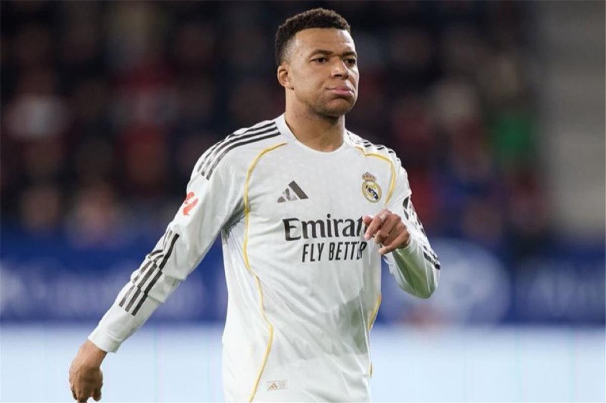 إصابة كيليان مبابي: هل يغيب نجم ريال مدريد طويلاً؟ ومصير جراحة الركبة يحسم الجدل!