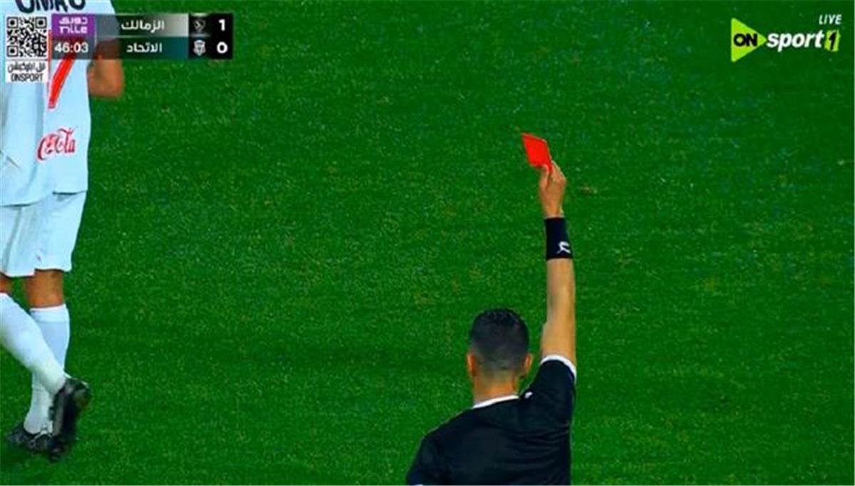 جدل تحكيمي يشتعل: القرارات التحكيمية المثيرة في مباراة الزمالك والاتحاد السكندري بالدوري الممتاز