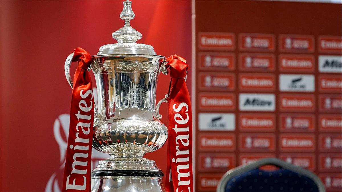 القرعة تكشف عن صدامات نارية: إليكم أبرز مواجهات ربع نهائي كأس الاتحاد الإنجليزي 2026!