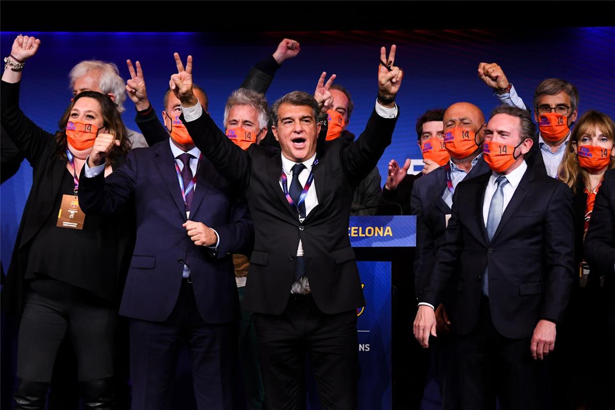 برشلونة في مهب التصريحات: انتقادات لابورتا لتشافي وأسباب عدم عودة ميسي لبرشلونة إلى الواجهة