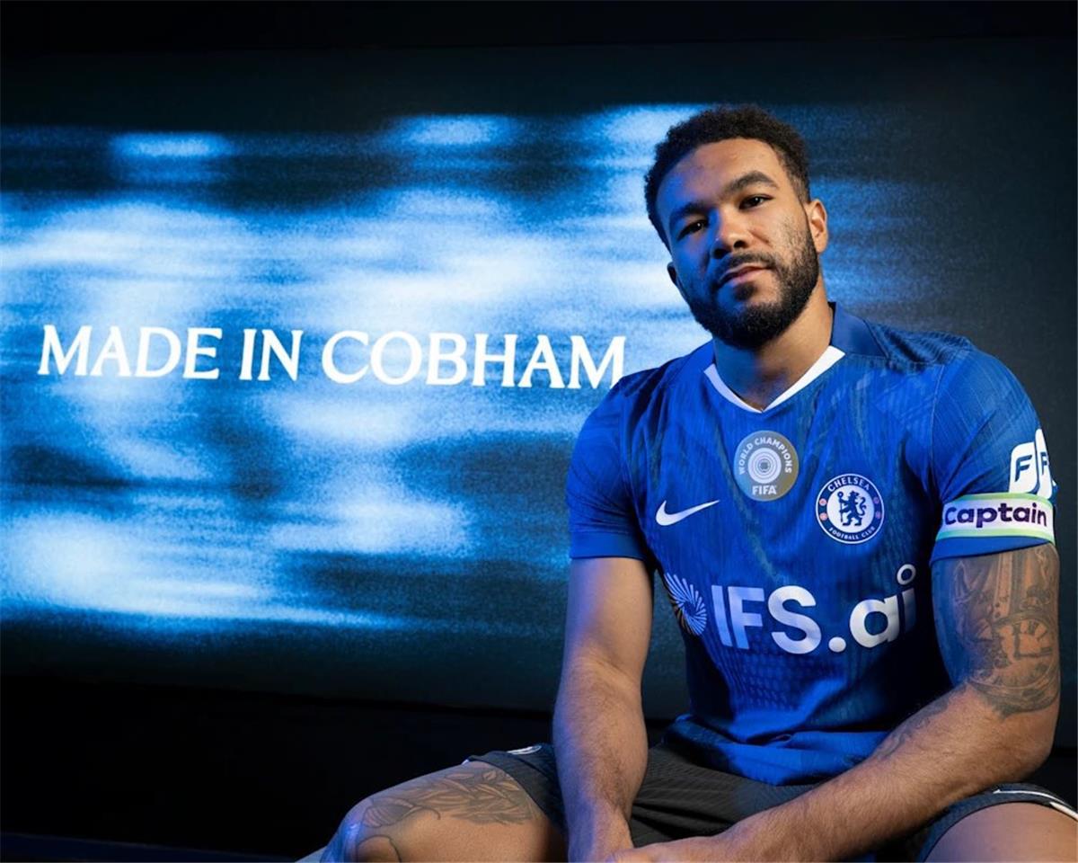 رسمياً: تشيلسي يثبت دعائمه بتمديد عقد قائده ريس جيمس حتى 2032