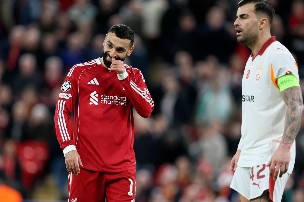 آرني سلوت يكشف تفاصيل جديدة: إعجاب شديد بـ محمد صلاح وغموض حول سبب استبدال محمد صلاح أمام جالطة سراي