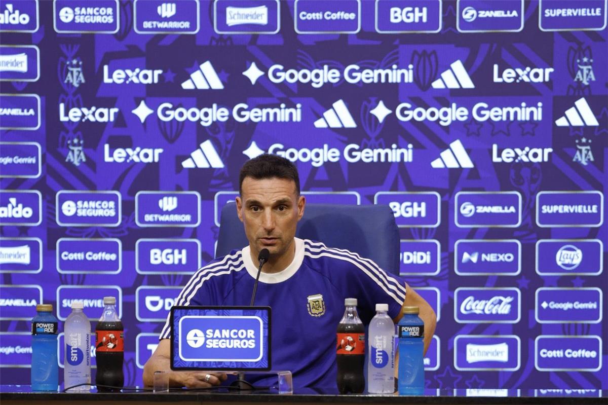 سكالوني يتوقع المستحيل: هل يصل ميسي إلى ألف هدف في مسيرته الأسطورية؟