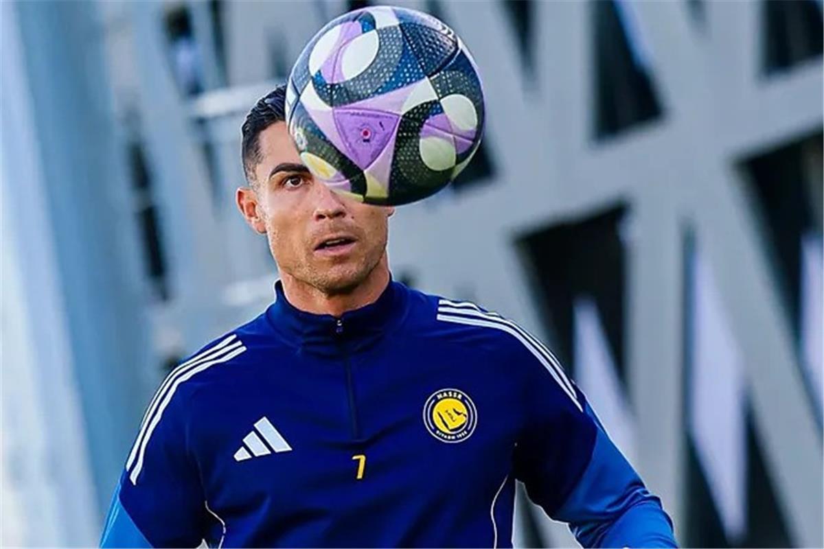 تأكيد عودة كريستيانو رونالدو لمواجهة النصر والنجمة في الدوري السعودي