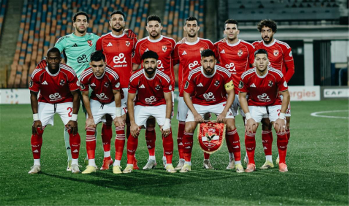 الكشف عن قائمة الأهلي الرسمية لمباراة سيراميكا كليوباترا: عودة شكري وتحديات القمة