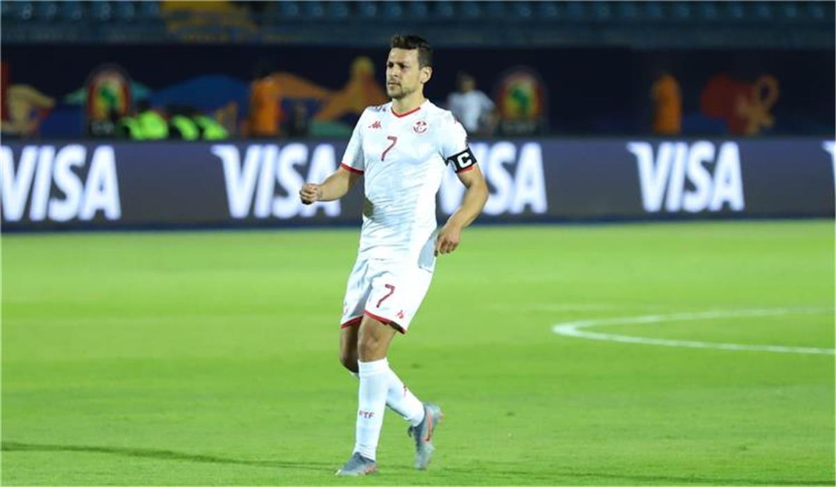 رحيل نجم الكرة التونسية: كشف الستار عن أسباب اعتزال يوسف المساكني النفسية