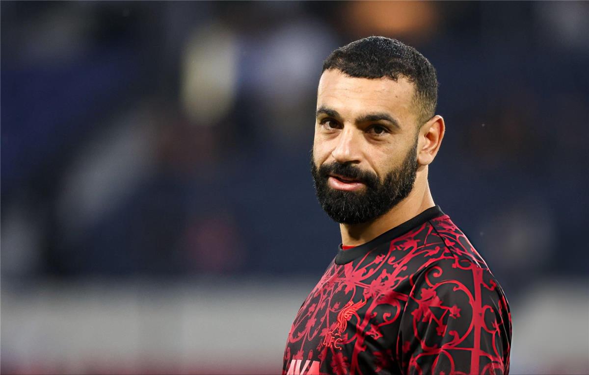 هل يمتلك آرني سلوت المفتاح لإعادة إشعال شرارة محمد صلاح بعد كبوة باريس؟