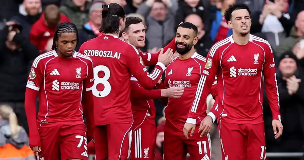 جماهير ليفربول تحسم اختيارها: ريو نجوموها يتألق كنجم مباراة فولهام الأفضل!